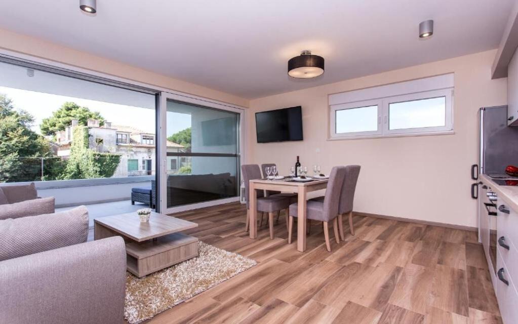Apartments Marina مالينسكا المظهر الخارجي الصورة