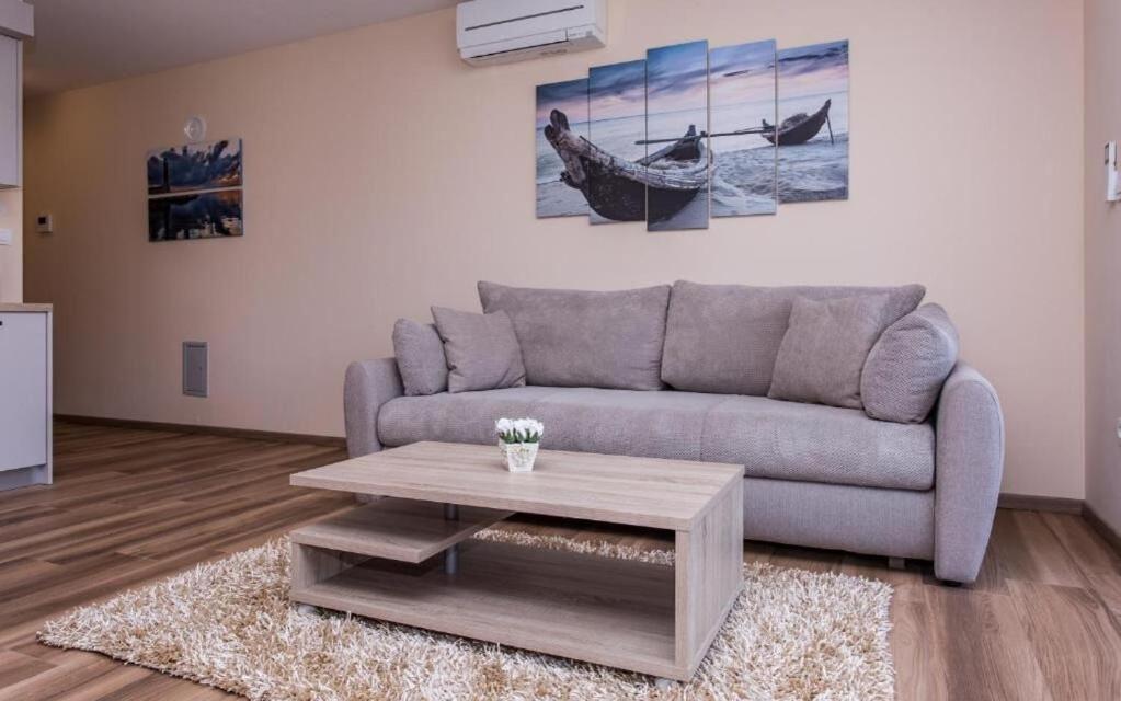 Apartments Marina مالينسكا المظهر الخارجي الصورة